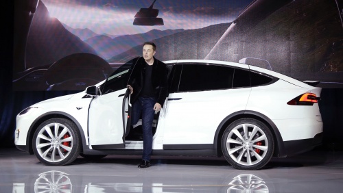 ილონ მასკმა Tesla -ს მიერ ბირჟის დატოვება დაუშვა