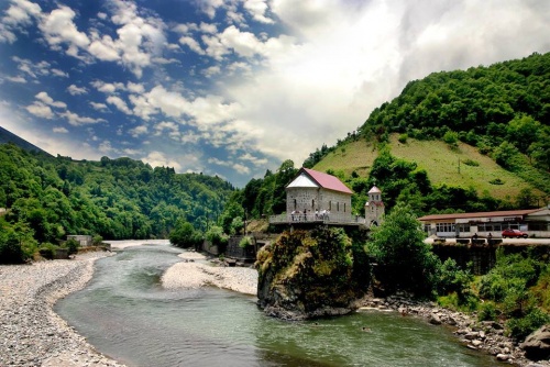 მთიანი აჭარის პოპულარიზაციის მიზნით ინფოტურები დაიწყო   