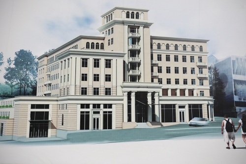 სასტუმრო Hilton-ის გახსნა გადავადდა 