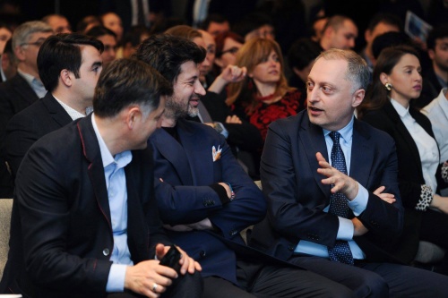 კალაძე ხაზარაძეს ურჩევს, ნუ ჭორაობს 
