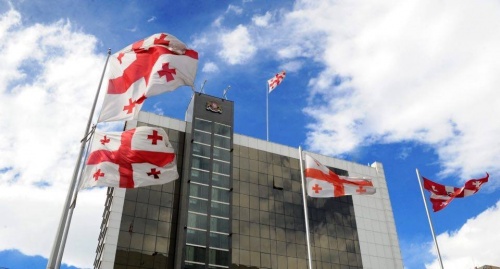 უნგრეთის თავდაცვის მინისტრი ჩამოდის უნგრეთის თავდაცვის მინისტრი ჩამოდის