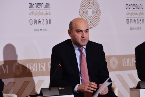 ახვლედიანი: ბანკები შეშფოთებულები არიან და გვიწევს ახსნა-განმარტებების კეთება, მათი დარწმუნება