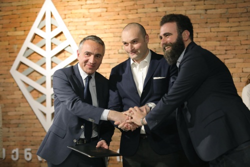 ციფრული აბრეშუმის გზის განხორციელების იდეას Microsoft -ი შეუერთდა