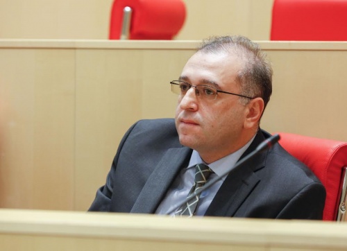კობა გვენეტაძე პრეზიდენტის შენიშვნებს არ ეთანხმება 