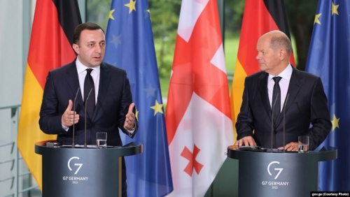 „მე მინდა, რომ საქართველო გავამხნეო“ - შოლცისა და ღარიბაშვილის ერთობლივი პრეს–კონფერენციიდან 