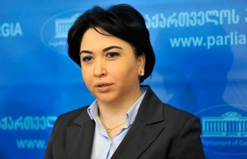 სასოფლო  მიწების უცხოელებზე გასხვისებაზე მორატორიუმი ცხადდება
