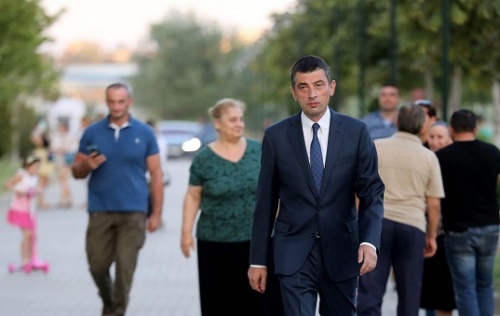 პრემიერი 300 000 ტ ყურძნის მოსავალს ელის 