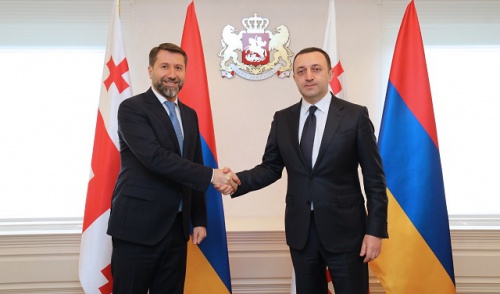 პრემიერი სომეხ კოლეგას შეხვდა