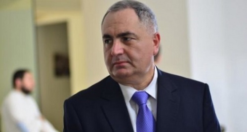 ლარზე COVID19 გაურკვევლობა მოქმედებს