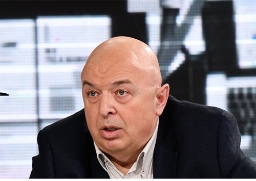 კაკულია ლარის გამყარებას სავალუტო დაკრედიტების ზრდით ხსნის კაკულია ლარის გამყარებას სავალუტო დაკრედიტების ზრდით ხსნის