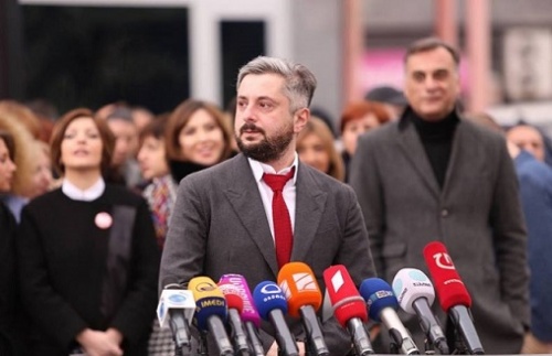 ხალვაშმა გვარამია გადააყენა 