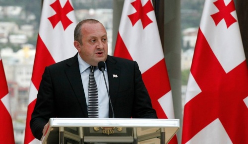 პრეზიდენტმა კონსტიტუციას ვეტო დაადო და 6 რეკომენდაცია წარადგინა 