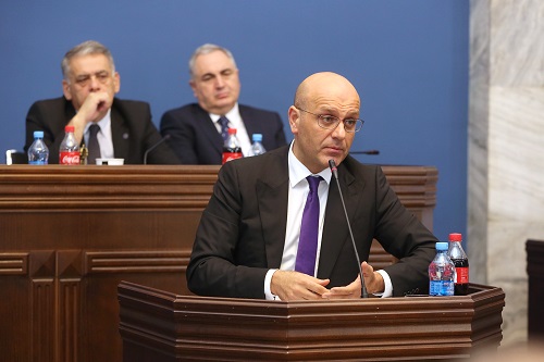ივანე მაჭავარიანი: ჩარევით ლარის რყევას ვერ შევაჩერებთ