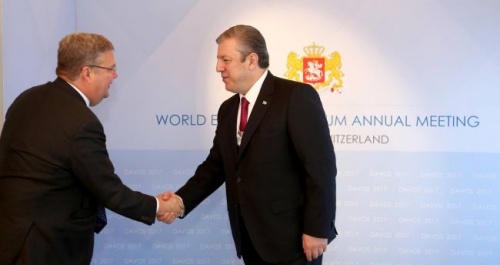პრემიერი დავოსში ინვესტორებს ხვდება