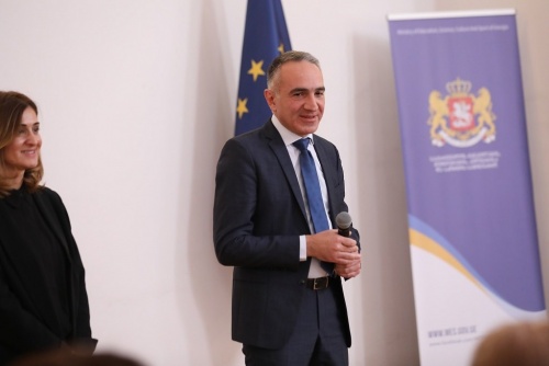 ბატიაშვილის შემცვლელი ცნობილია და გახარიას  წარდგენამდე  არ გამჟღავნდება  