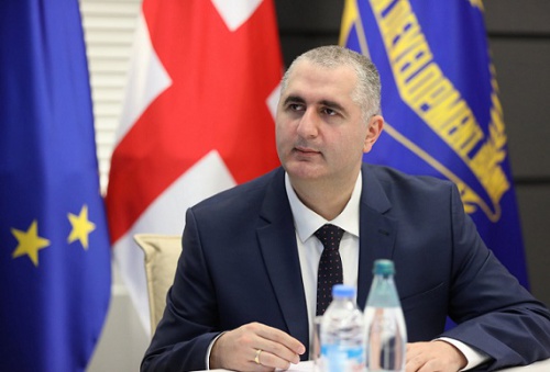მინისტრის განმარტება, რატომ ეზრდება ხელფასი საჯარო მოხელეს 