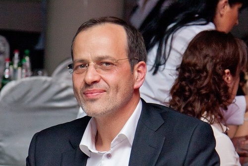 პაპაშვილი მშენებლობებს შეაჩერებდა 